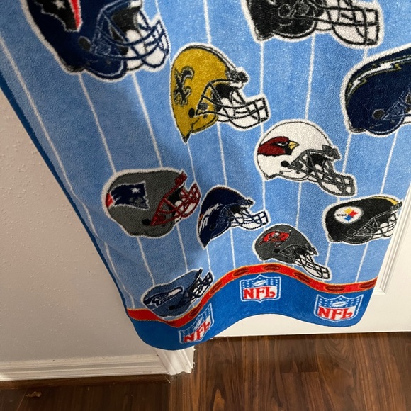 Vintage Nfl twin size blanket - Picture 7 of 10